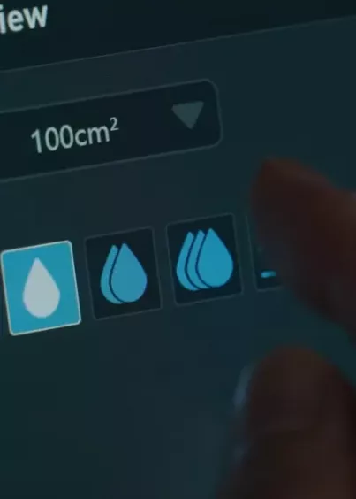 Ekran interfejsu HydroView z&nbsp;ikonami i&nbsp;wyborem parametrów testu wodoodporności