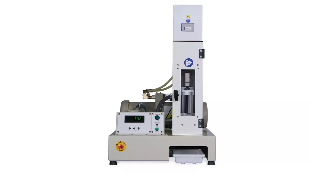 Automatyczny tenderometr TMS TU (Mecmesin) – widok z&nbsp;przodu, komora Kramera, odczyt TR w&nbsp;jednostkach TU.