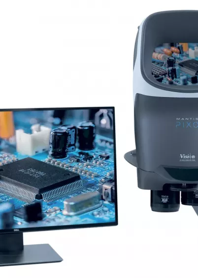 Mikroskop stereoskopowy Mantis PIXO pokazujący płytkę PCB na monitorze