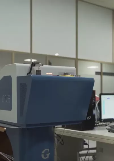 Spektrometr MiniLab 150 podczas pracy w&nbsp;laboratorium