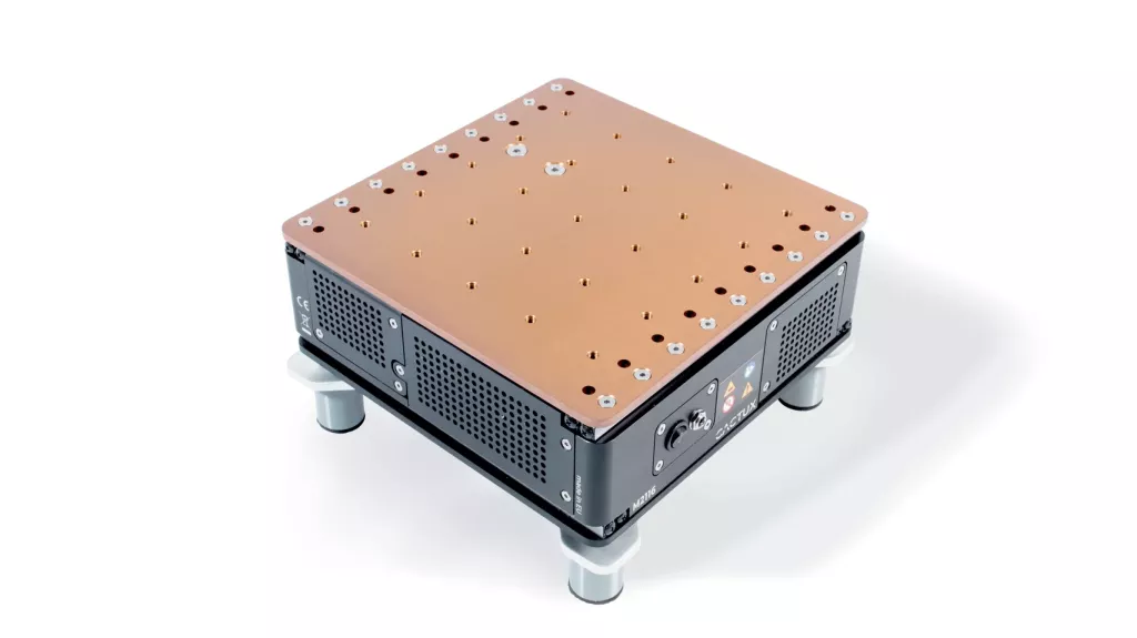 Zmotoryzowany stolik SaguaroX M do próbek średnich w&nbsp;systemach CT i&nbsp;MicroCT