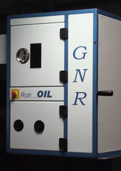 RotrOil GNR – spektrometr do analizy oleju, widok pod kątem