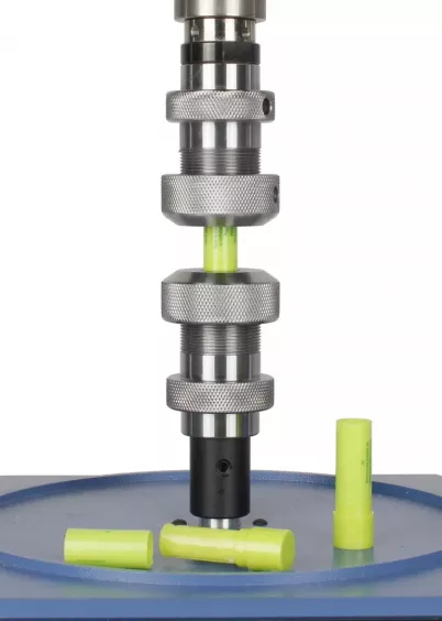 Pomiar momentu odkręcania i&nbsp;dokręcania zakrętki opakowania kosmetycznego na Vortex-dV