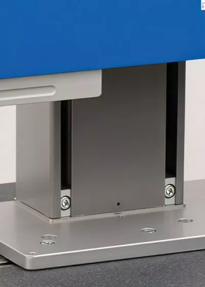 Profilometr Waveline W612 z modułem TKU400 i stabilną płytą granitową – widok ogólny