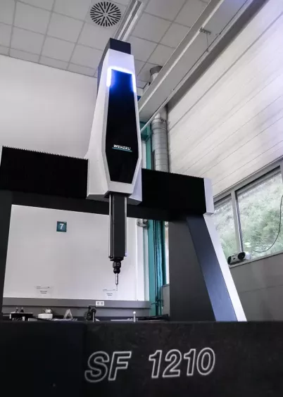 Wenzel SF 1210 CMM do pomiaru dużych detali przemysłowych