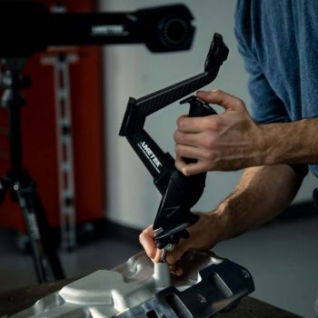 przenosna-wspolrzednosciowa-maszyna-pomiarowa-CMM-HandyPROBE