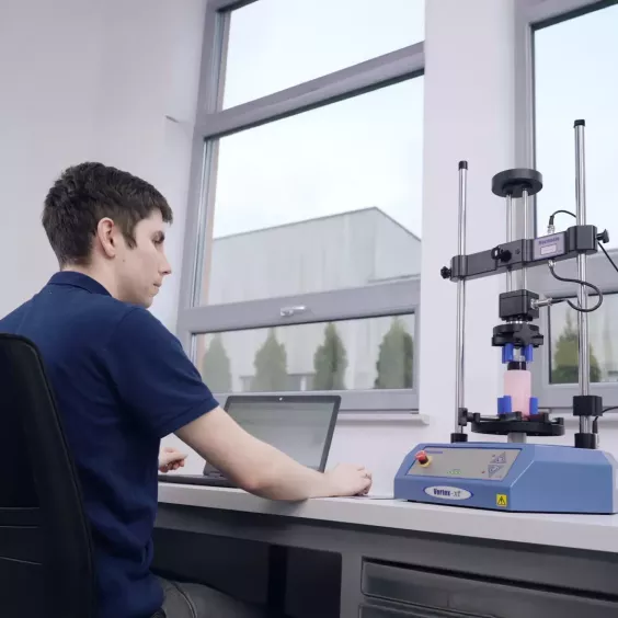 Analiza, raportowanie i&nbsp;wsparcie