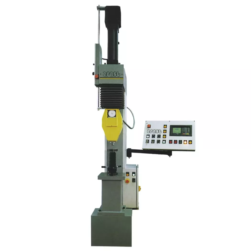 Automatyczny twardościomierz Brinella BRE-AUT – maszyna do pomiaru twardości, widok z&nbsp;przodu