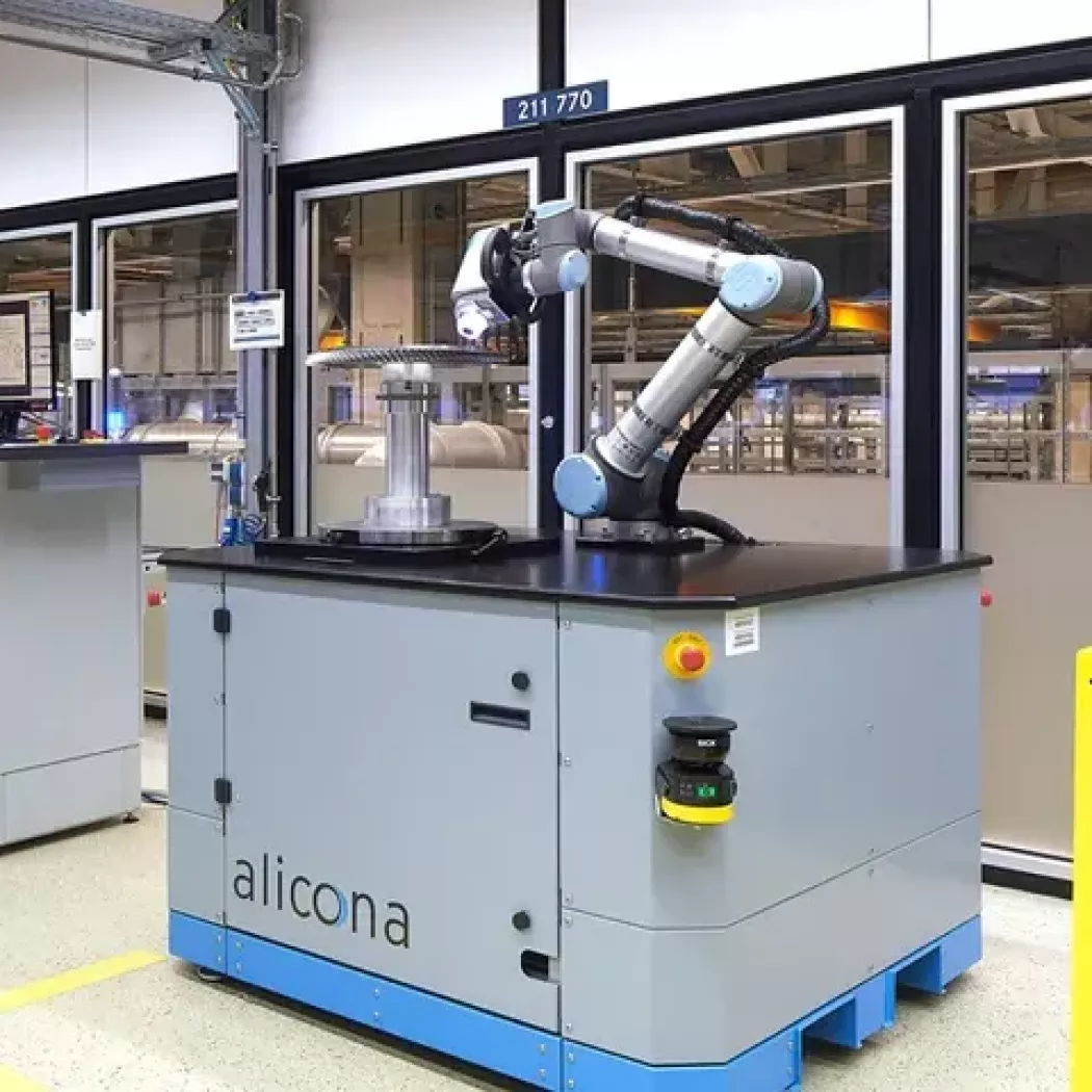 Robot 6-osiowy z&nbsp;optycznym sensorem 3D w&nbsp;systemie Bruker Alicona Cobot