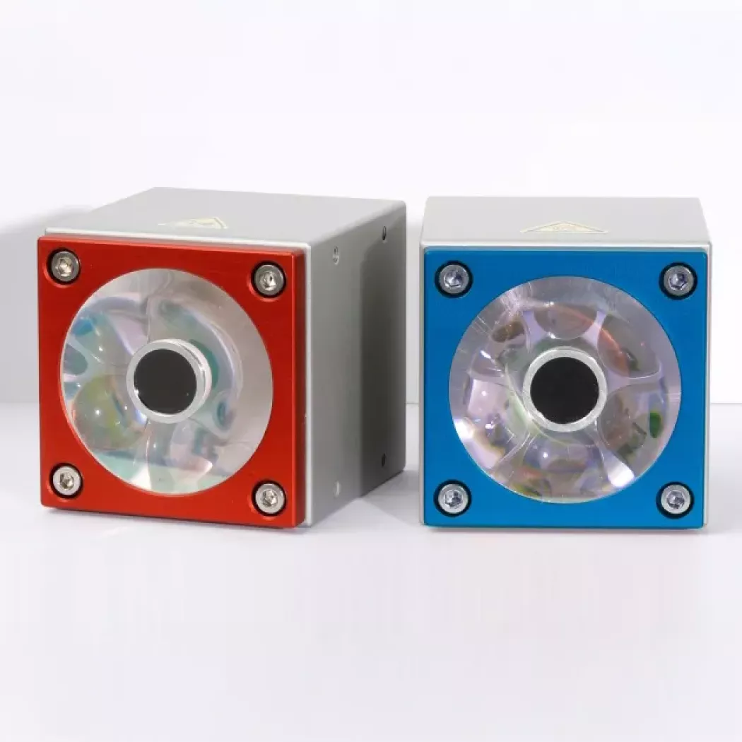 Zbliżenie modułów czujnikowych OptiSense LARES do pomiaru grubości powłoki