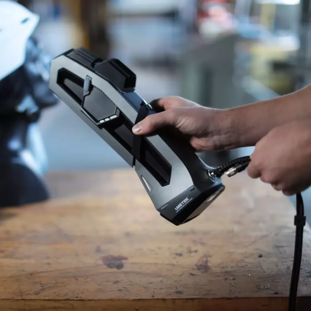 Skaner 3D Go!SCAN SPARK prezentowany podczas szybkiego uruchamiania plug & play