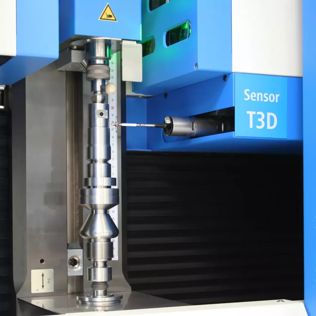 System Opticline C614 z&nbsp;kamerami podczas pomiaru próbnego wału