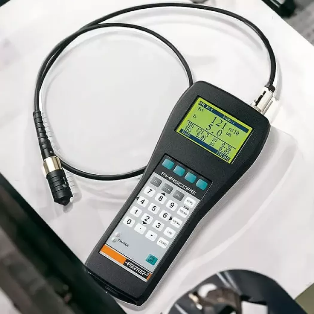 Zaawansowany miernik grubości powłok PHASCOPE&reg; PMP10 firmy FISCHER