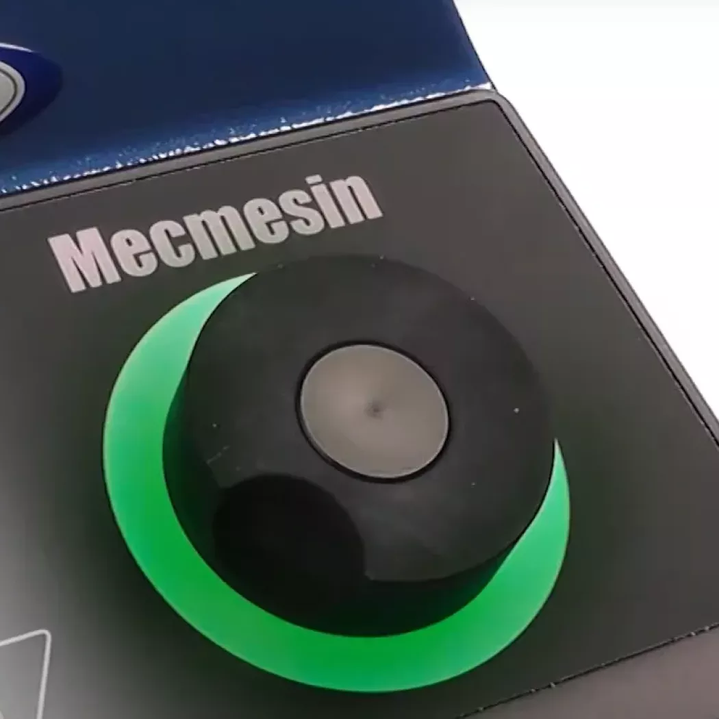 Pokrętło regulacyjne urządzenia do pomiaru siły Mecmesin MultiTest-dV