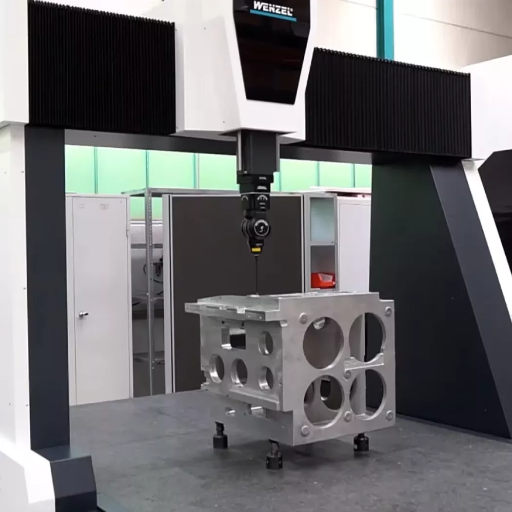 Pomiar elementów silnika na współrzędnościowej maszynie pomiarowej Wenzel SF 1210