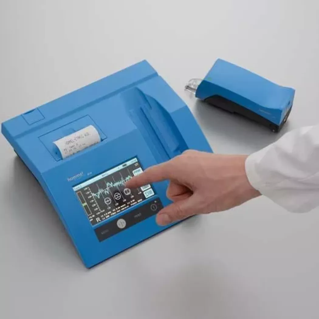 Obsługa urządzenia Waveline W10 przez ekran dotykowy