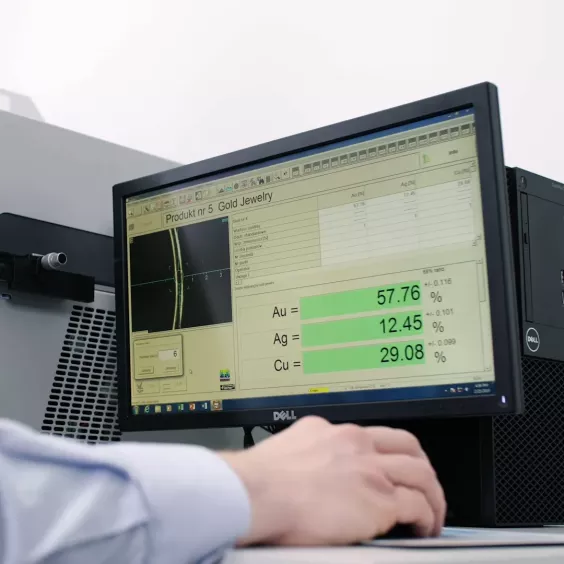 Badanie składu złota i&nbsp;wyrob&oacute;w jubilerskich